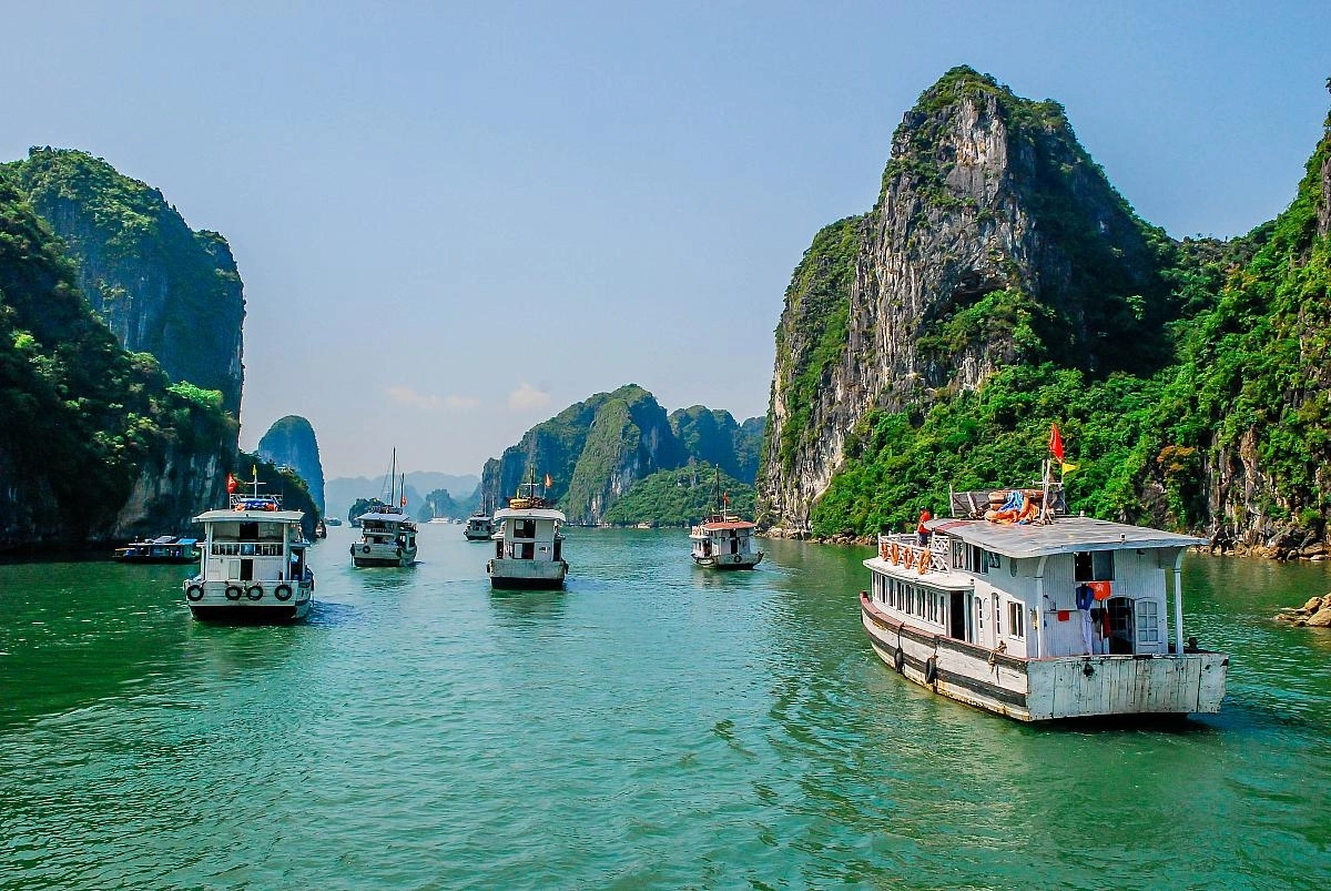 Day 01: HaNoi - HaLong bay