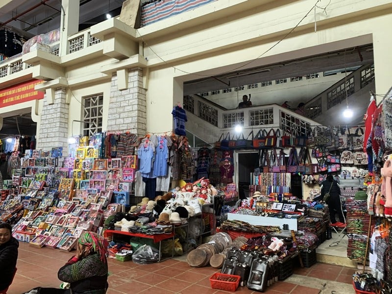 Day 03: SaPa - Ha Noi (B/L)