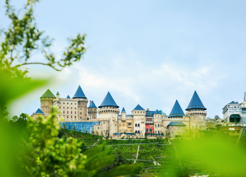 DA NANG: BA NA HILLS AND FANTASY PARK DAY TOUR ( WITH LUNCH)