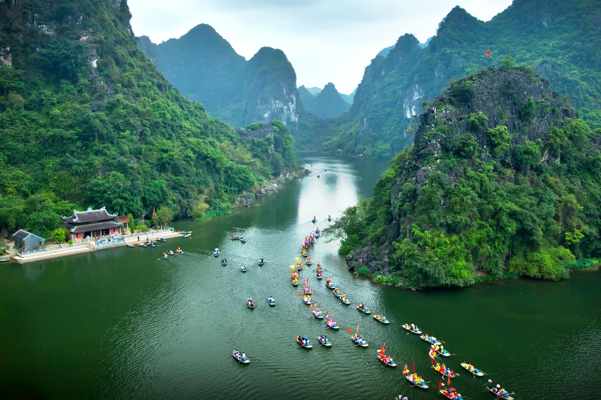 NINH BINH: TRANG AN CRUISE & HOA LU FULL DAY TOUR( WITH LUNCH)