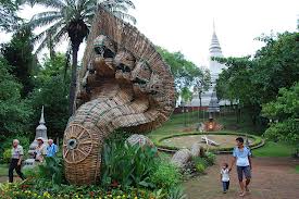 Day 01: ARRIVE PHNOM PENH